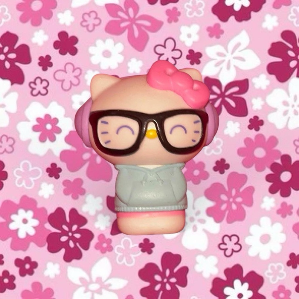 RARE Sanrio Nerd Hello Kitty with Glasses Collectible Figurine